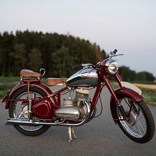 Jawa 250/11 Pérák "ZBROJOVKA"