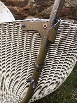 Proutěný kočárek - částečná renovace